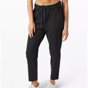 NWT Lululemon keep moving 7/8 pant (black)